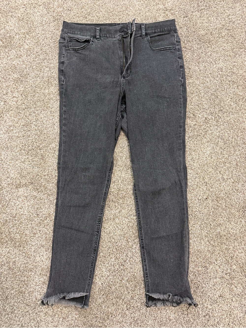 Women’s Express Charcoal Ankle Skinny Jeans with Raw Hem